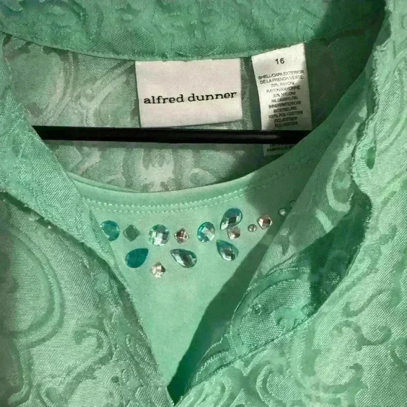 Women’s size 16 Alfred Dunner top with under shirt EUC green - Picture 2 of 3